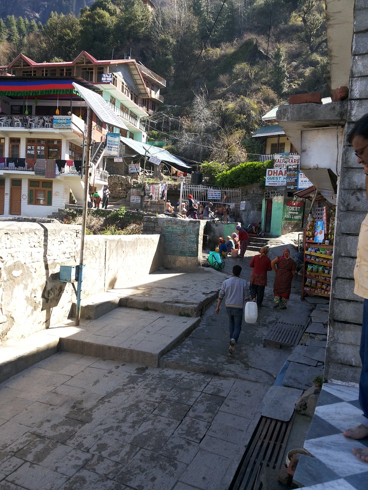 hot spring taps in manali