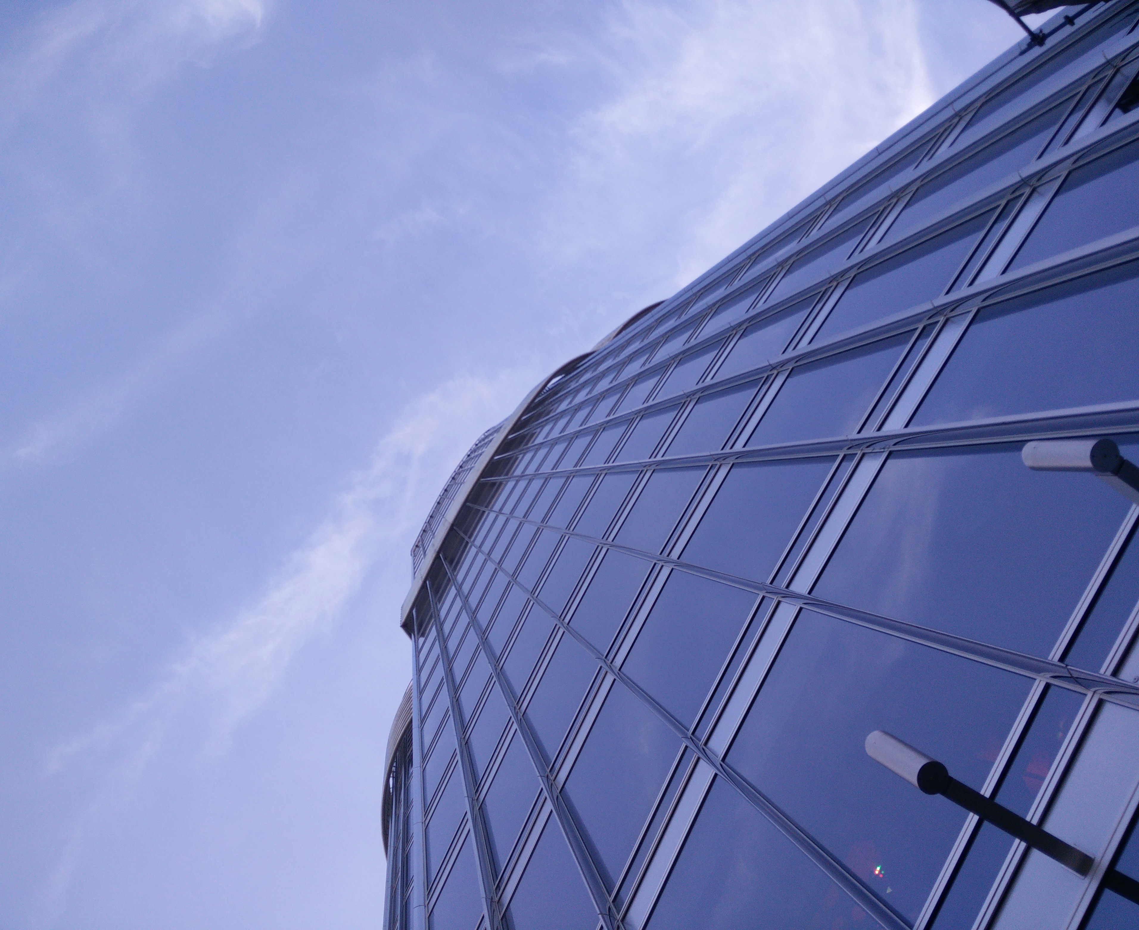 there is still some way to the top of burj khalifa