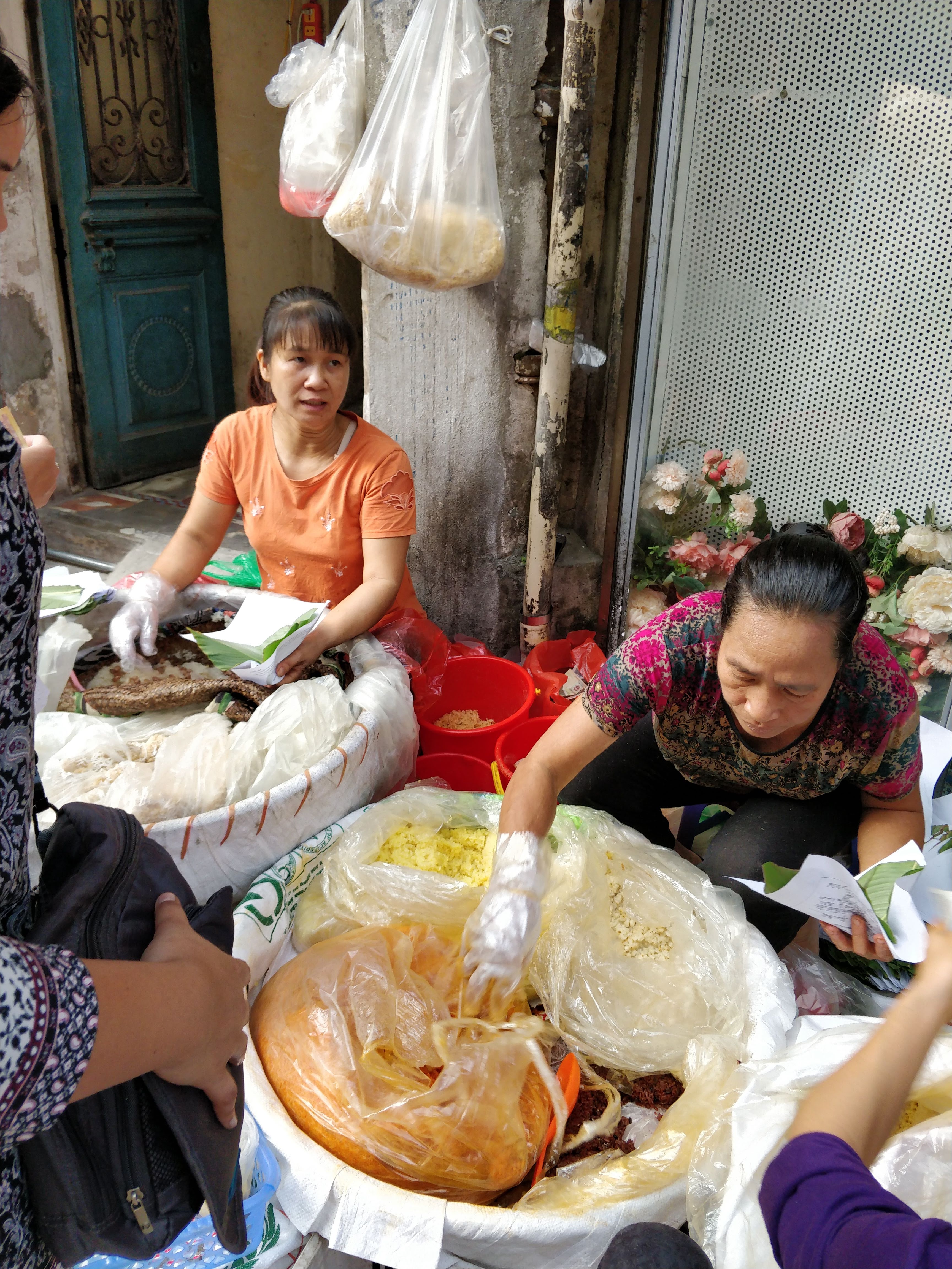 Make sure you get here before 8am or the shop will disappear!