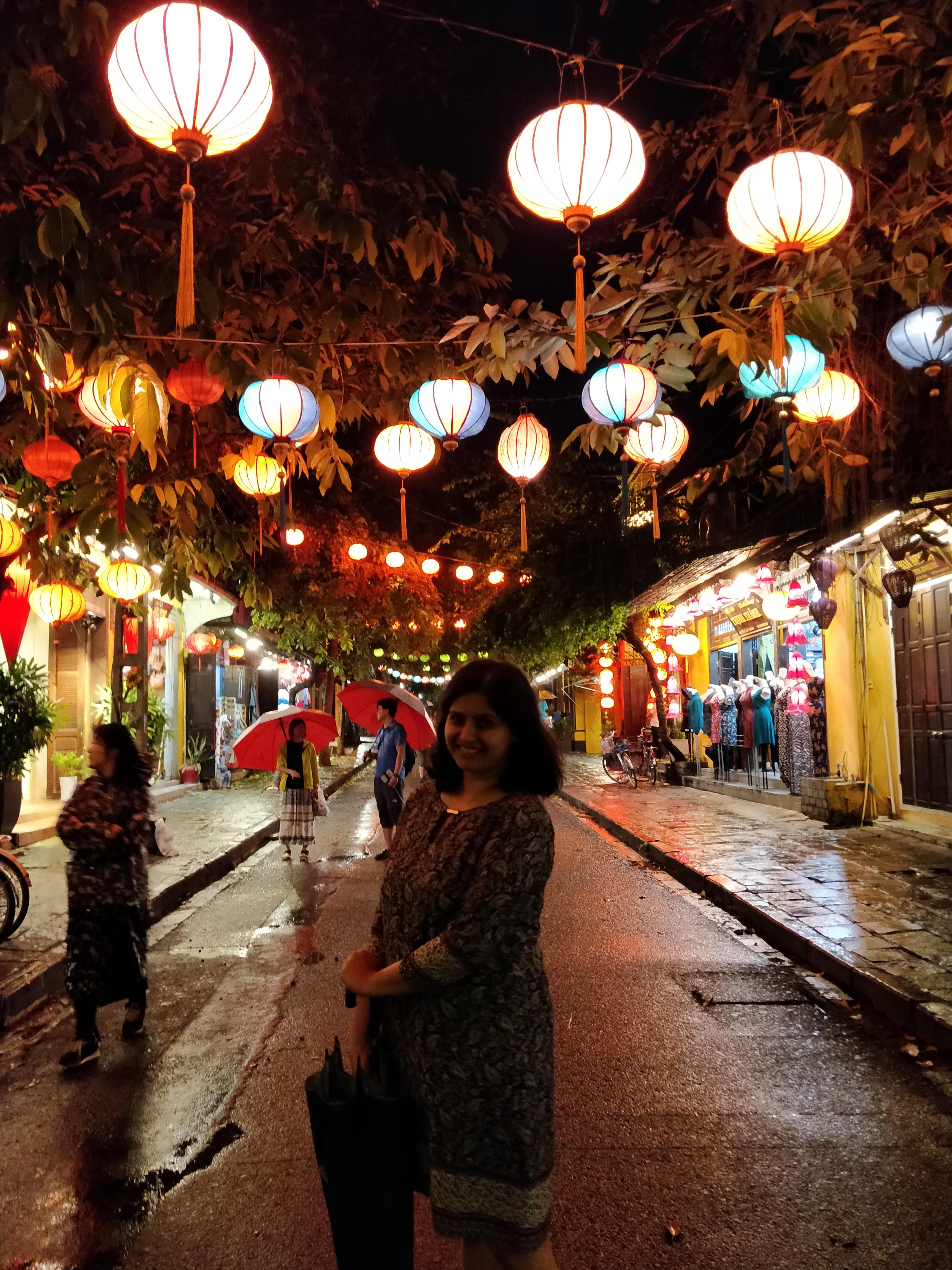 Exploring the city of Hoi An at night