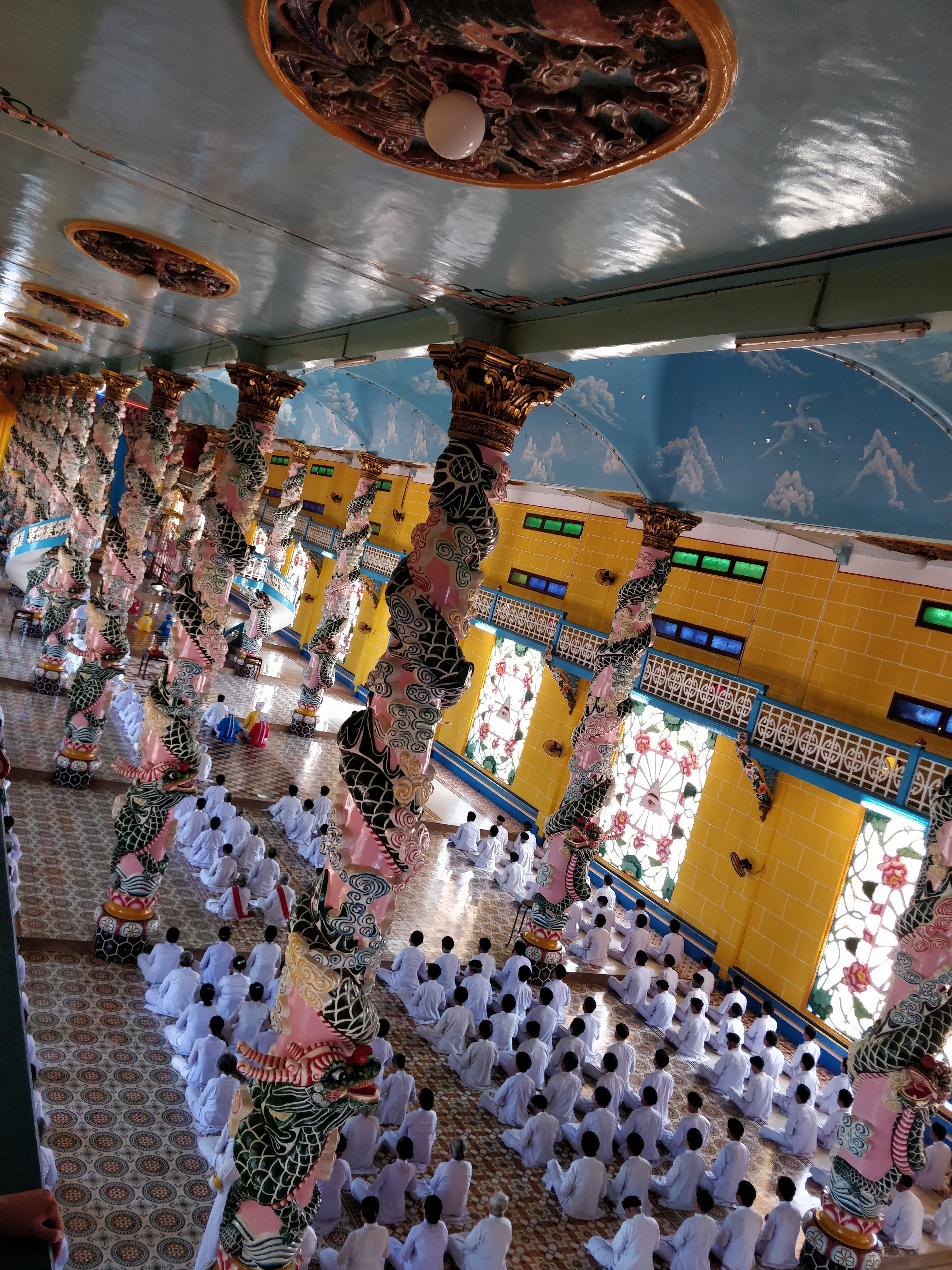 The afternoon congregation