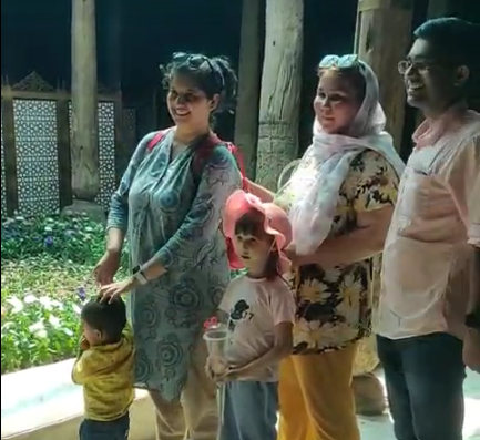 One of the many locals who wanted pics with the people who came from the land of Raj Kapoor