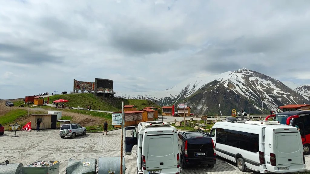 Gudauri panorama pitstop on the way to Sighnaghi and Telavi