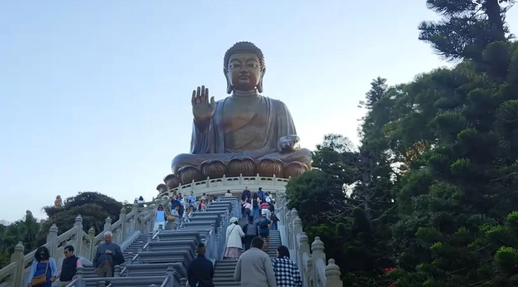 Giant buddha in Ngong Ping - Hong Kong itinerary