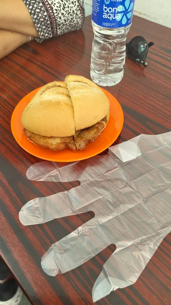 pork chop buns in Macau